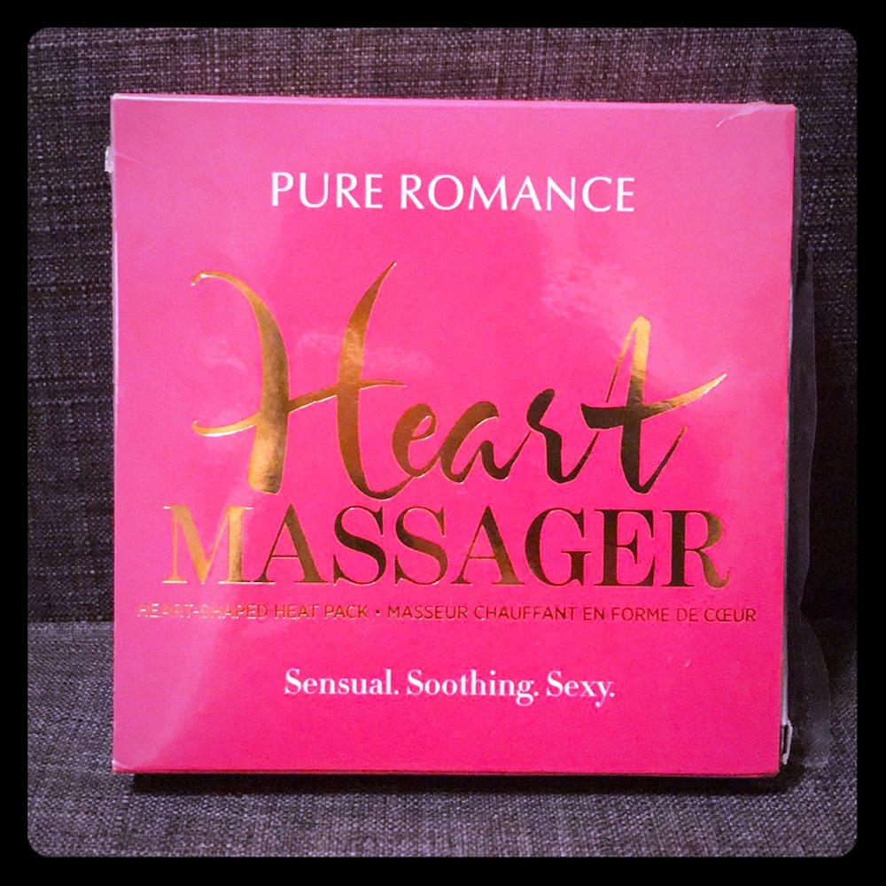 💕HEART SHAPED MASSAGER *Heat activated*